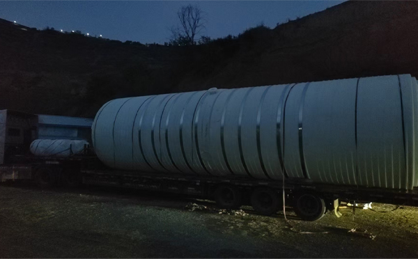 崇信圆桶运输途中