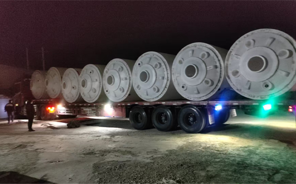 崇信锥底桶交付现场