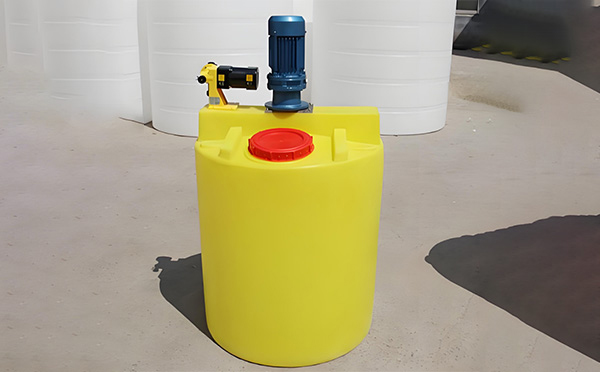 崇信加药桶定制选型要点与行业应用技术指南 崇信加药桶定制选型要点与行业应用技术指南